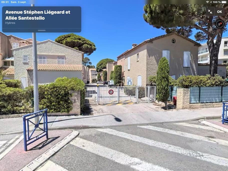 Sympathique Studio En Rez De Jardin Dans Residence Hyères Eksteriør billede