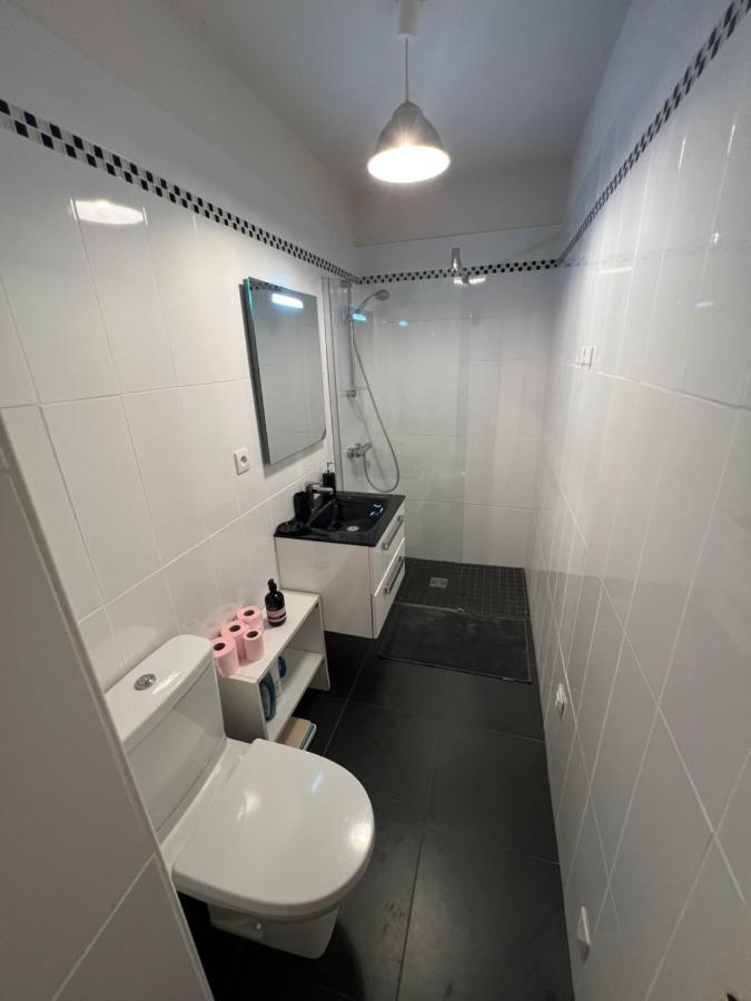 Sympathique Studio En Rez De Jardin Dans Residence Hyères Eksteriør billede